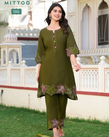 Mittoo Krivaa Viscose Weaving Thread Work Co Ord Set
