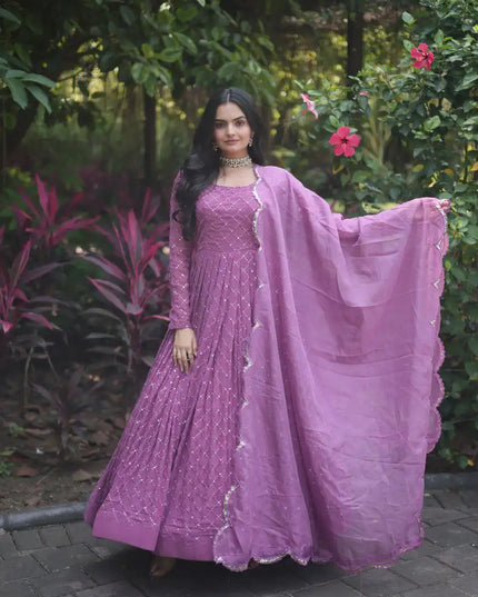 Mohini 9157 Ladies Georgette With Parallel Chex Designer Gown