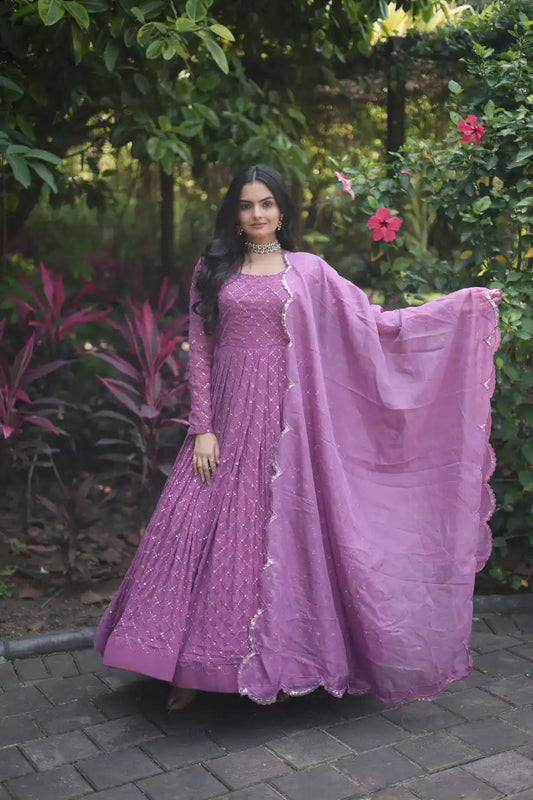 Mohini 9157 Ladies Georgette With Parallel Chex Designer Gown