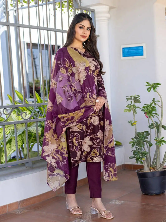 Aradhna 2027 Cotton Blend Ladies Kurti Pant Dupatta Set