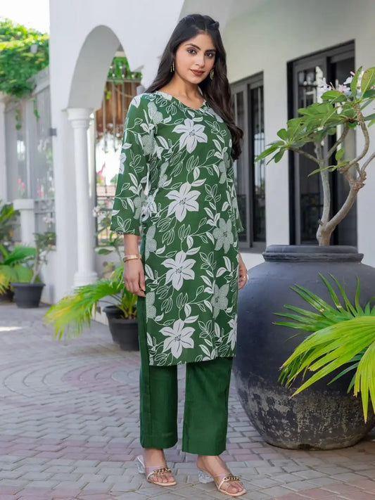Aradhna 2026 Cotton Blend Green Color Kurti Pant long Co Ord Set Collection