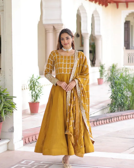 Mohini 9304 Nc Vichitra Sequins Zari Work Gown