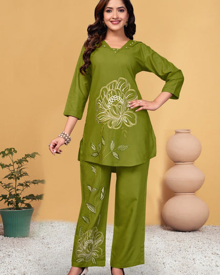 Lila 133 Parrot Viscose Rayon Designer Hend Work Co Ord Set