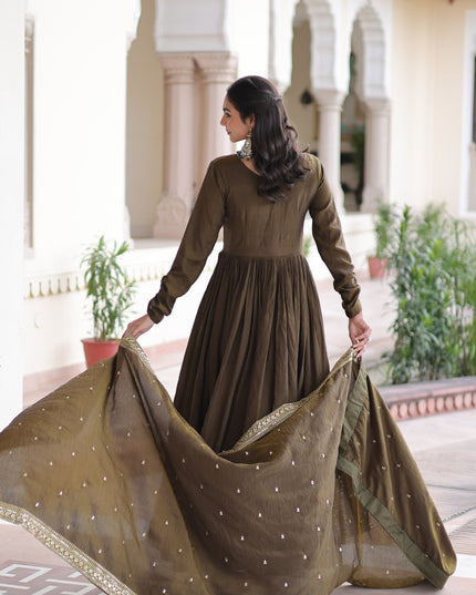 Moni 1218 Vichitra Silk Festive Gown With Dupatta Collection 2026