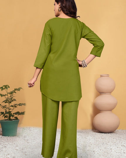 Lila 133 Parrot Viscose Rayon Designer Hend Work Co Ord Set