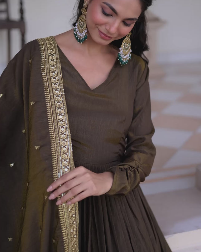 Moni 1218 Vichitra Silk Festive Gown With Dupatta Collection 2026